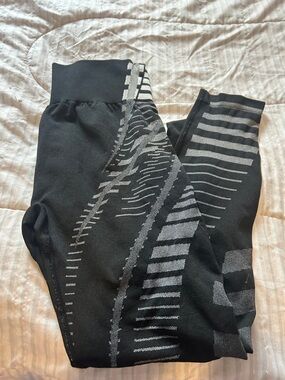 Women’s Black and Gray Active Leggings